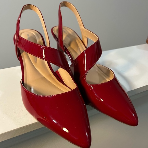 Easy Spirit Recruit Pump Red Slingback Heels-3" - Picture 2 of 5
